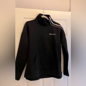 Woman champion sweatshirt size small